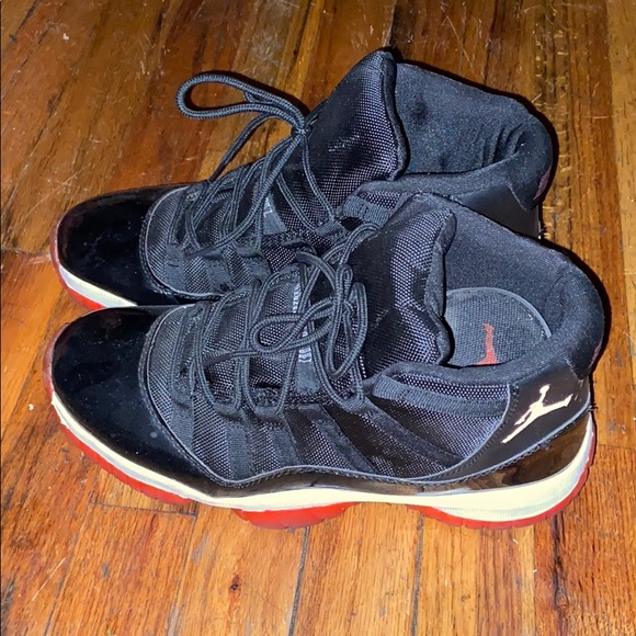 Used - Picture 2 of 3